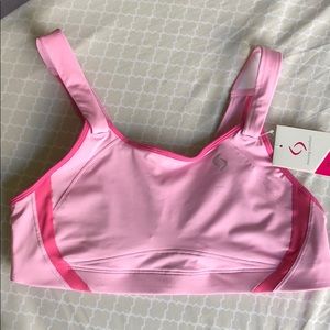 38D Moving Comfort Jubralee Pink